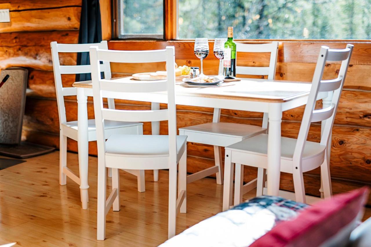 Rocky Mountain Escape Dome & Log Cabin Rentals - Rock Lake Rock Lake Lodge Provincial Park Esterno foto